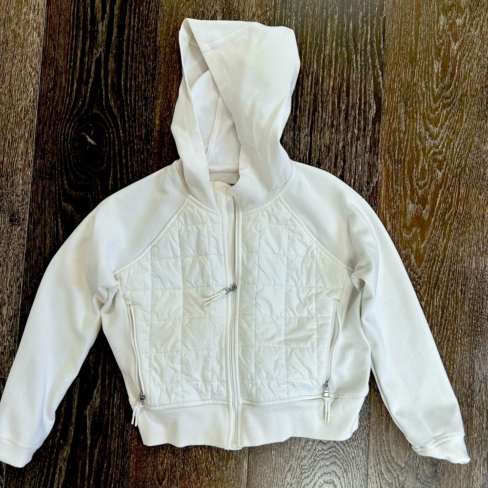 White crop old navy active quilted hoodie